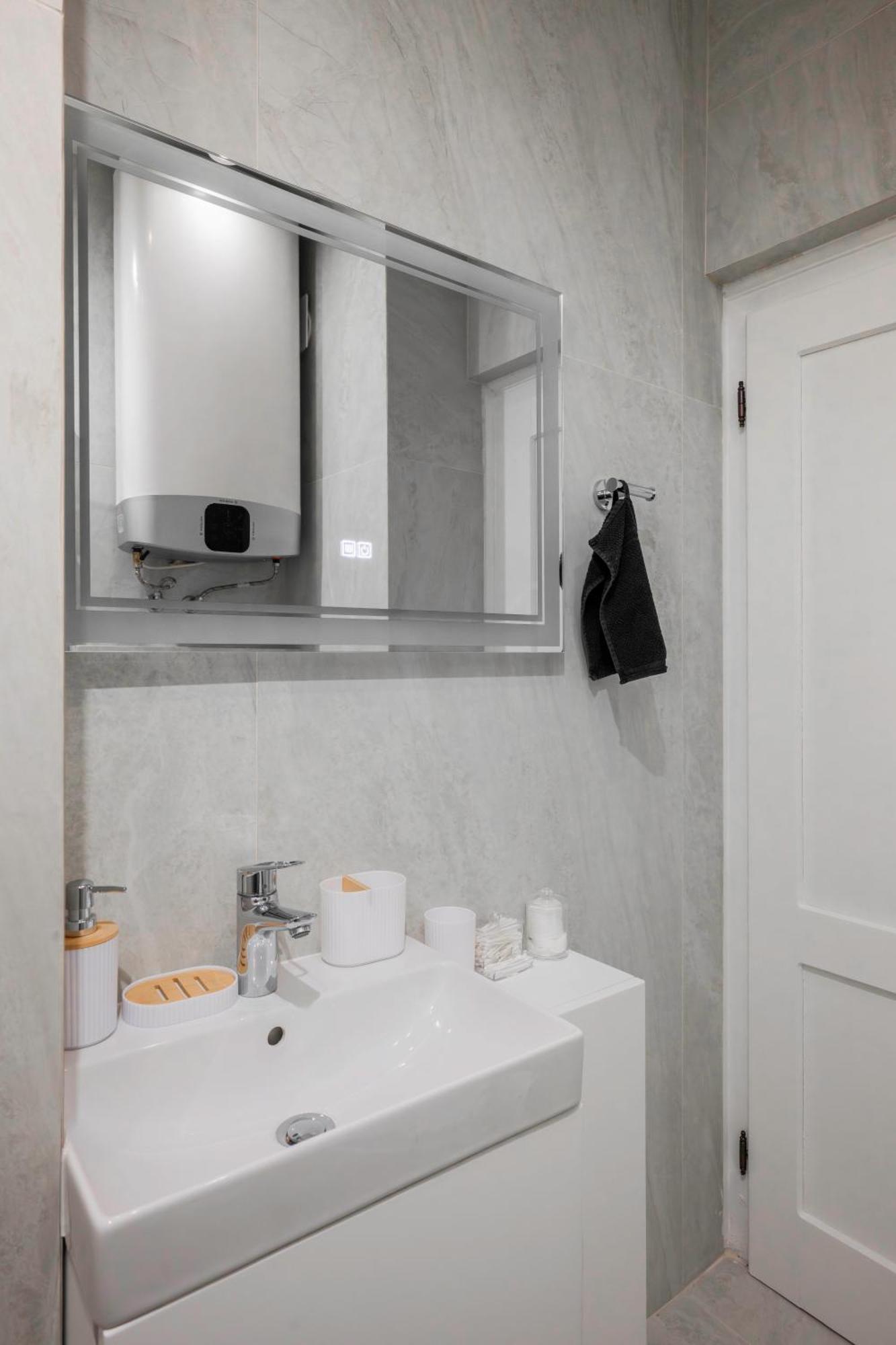 Urban Charm & Comfort - Chic 2Bd In Prime Location By Flat Mаnager София Екстериор снимка